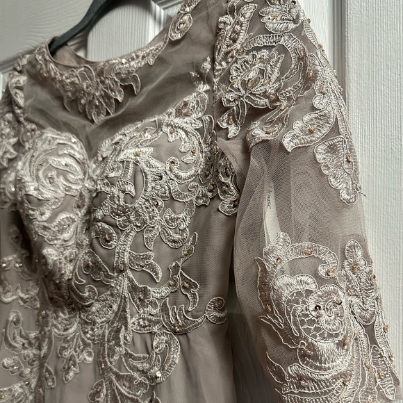 A-line Scoop Illusion Tea-Length Chiffon Lace Mother of the Bride Dress Size 2 - Picture 6 of 14